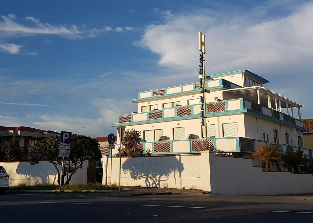 Hotel Eco Del Mare Marina di Massa Exterior foto